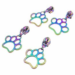 Sassafras Lane Zipper Pull, Size 5 | Iridescent Paw