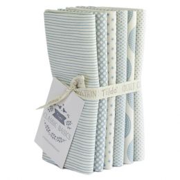 Tilda Classics Fabric | Fat Quarter Pack Light Blue
